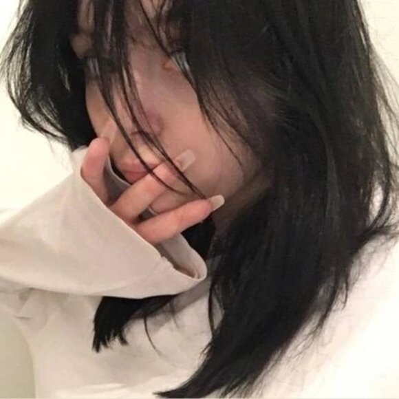 Meet your Posher, Akbari - Picture 1 of 1